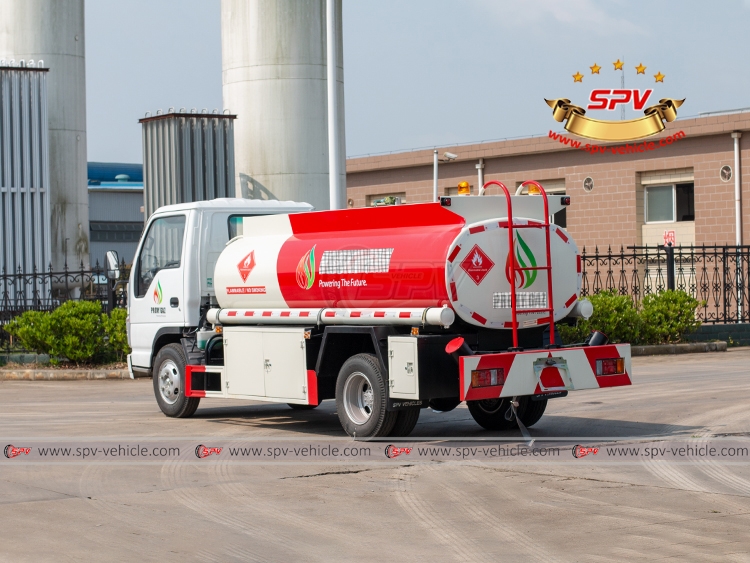 4,000 Litres Refueling Tank Truck ISUZU - LB 4,000 Litres Refueling Tank Truck ISUZU - LB